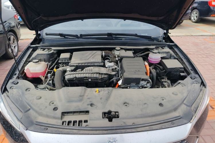 Used BYD Qin PLUS 2024 HONOR Edition DM-i 55KM Leading Model Engine Bay