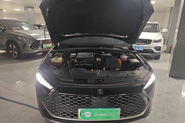 Used BYD Qin PLUS 2024 HONOR Edition DM-i 55KM Leading Model Engine Bay