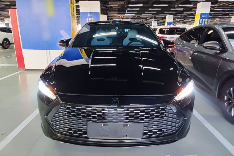 Used BYD Qin PLUS 2024 HONOR Edition DM-i 55KM Leading Model Front