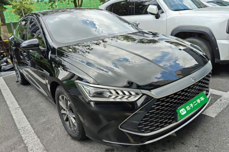 Used BYD Qin PLUS 2024 HONOR Edition DM-i 55KM Leading Model Front Right 45 Deg