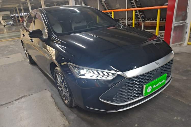 Used BYD Qin PLUS 2024 HONOR Edition DM-i 120KM Excellence Model Front Right 45 Deg