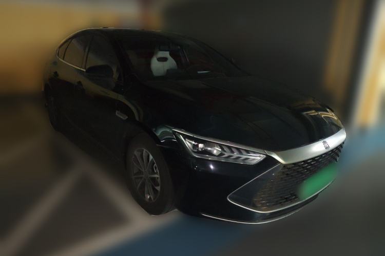 Used BYD Qin PLUS 2024 HONOR Edition DM-i 55KM Leading Model Front Right 45 Deg