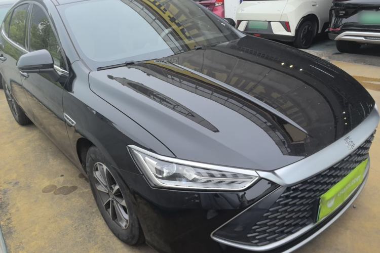 Used BYD Qin PLUS 2024 HONOR Edition DM-i 55KM Leading Model Front Right 45 Deg