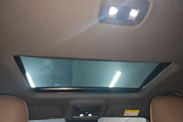 Used BYD Qin PLUS 2024 HONOR Edition DM-i 120KM Excellence Model Headliner