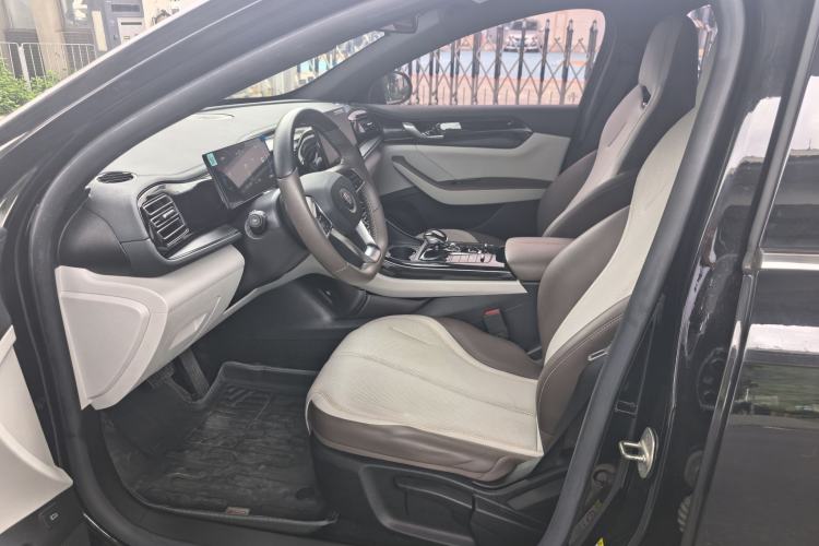 Used BYD Qin PLUS 2024 HONOR Edition DM-i 55KM Leading Model Interior 1
