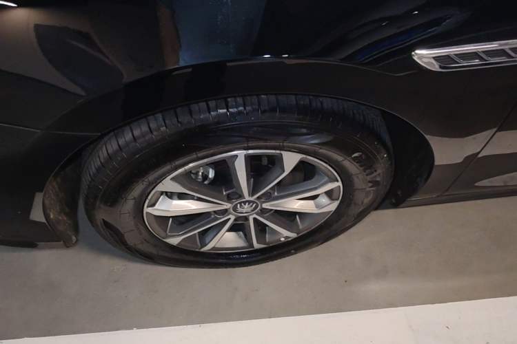 Used BYD Qin PLUS 2024 HONOR Edition DM-i 55KM Leading Model Left Front Wheel Hub
