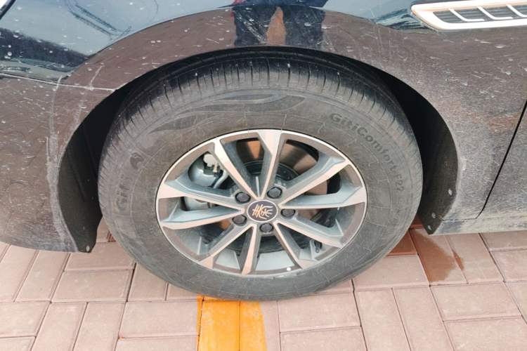 Used BYD Qin PLUS 2024 HONOR Edition DM-i 55KM Leading Model Left Front Wheel Hub