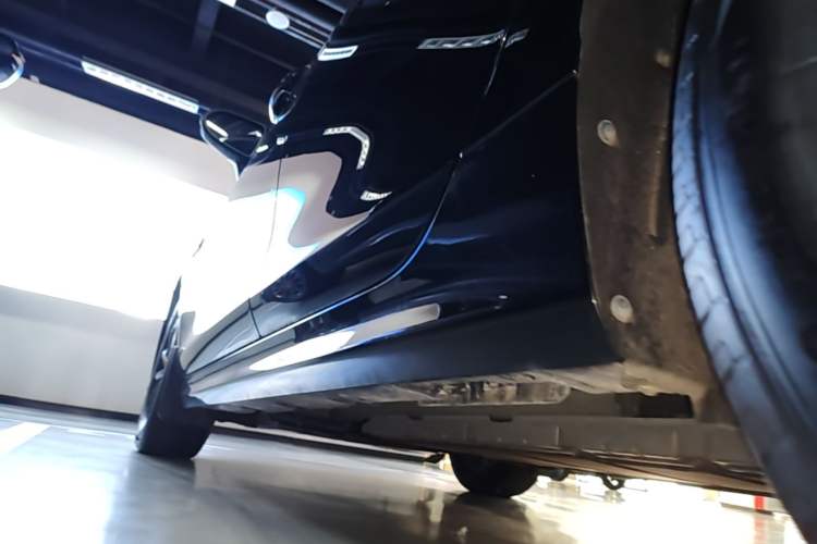 Used BYD Qin PLUS 2024 HONOR Edition DM-i 55KM Leading Model Left Side Sill