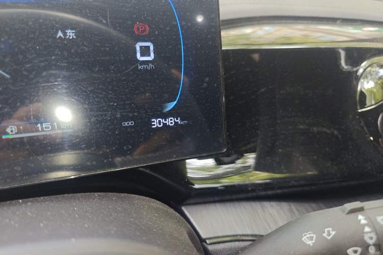 Used BYD Qin PLUS 2024 HONOR Edition DM-i 55KM Leading Model Odometer Close Up