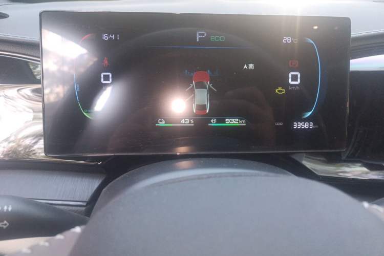 Used BYD Qin PLUS 2024 HONOR Edition DM-i 55KM Leading Model Odometer Close Up