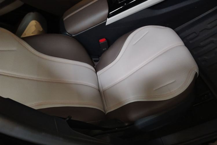Used BYD Qin PLUS 2024 HONOR Edition DM-i 55KM Leading Model Right Front Seat