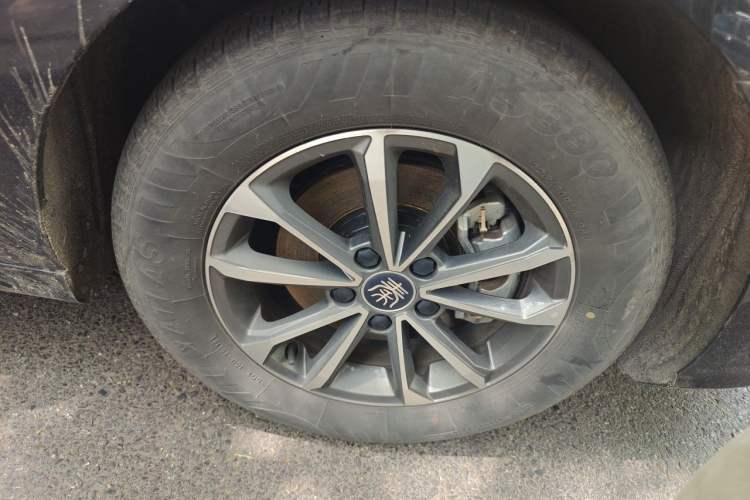 Used BYD Qin PLUS 2024 HONOR Edition DM-i 55KM Leading Model Right Front Wheel Hub