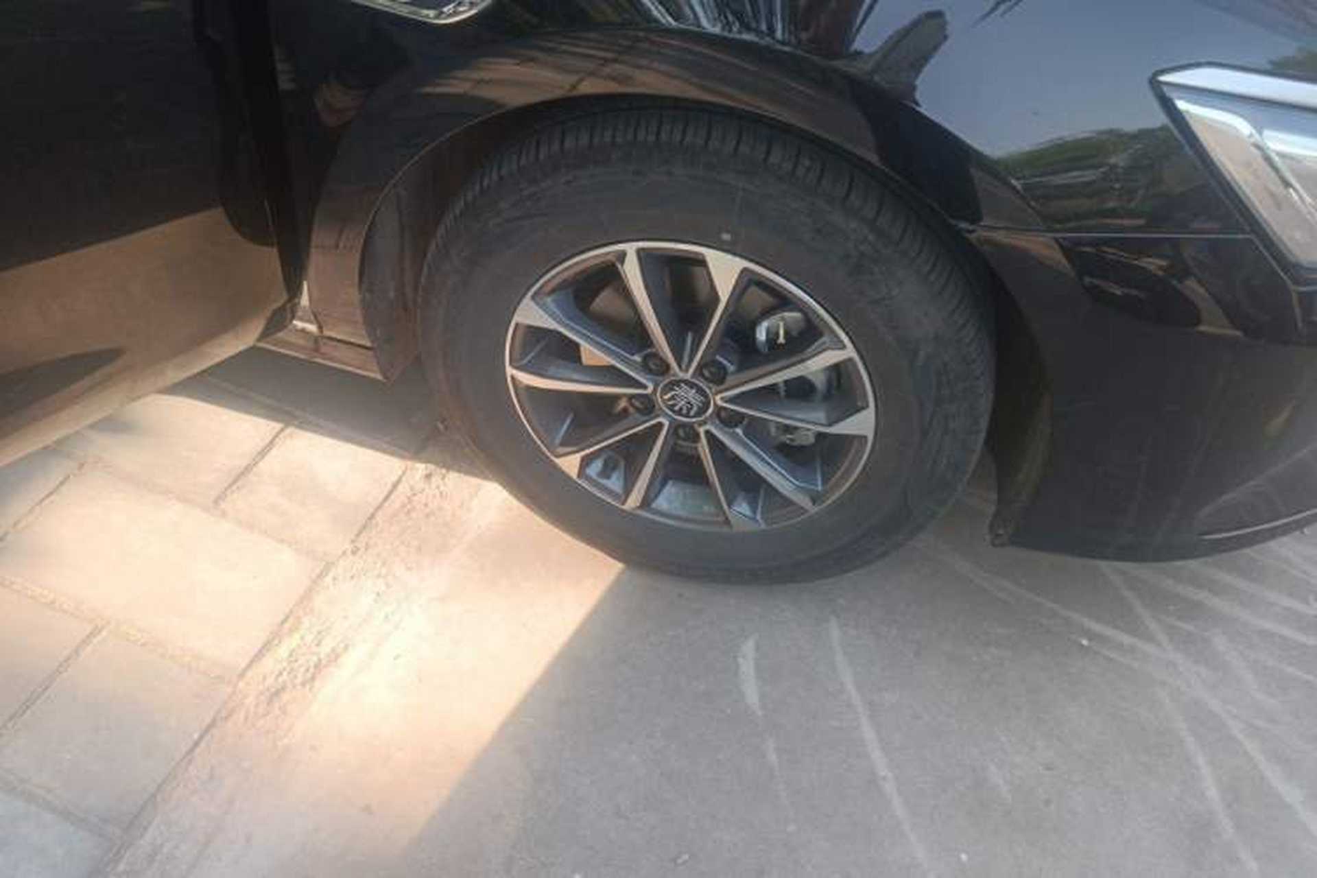 Used BYD Qin PLUS 2024 HONOR Edition DM-i 55KM Leading Model Right Front Wheel Hub