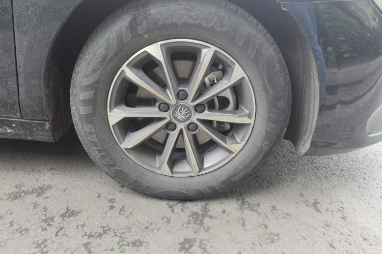Used BYD Qin PLUS 2024 HONOR Edition DM-i 55KM Leading Model Right Front Wheel Hub