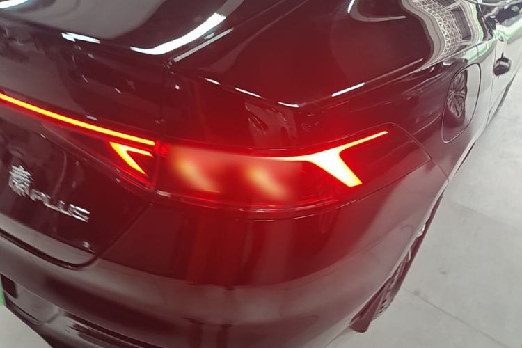 Used BYD Qin PLUS 2024 HONOR Edition DM-i 55KM Leading Model Right Rear Taillight