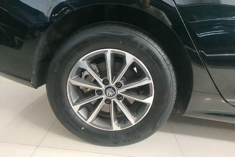 Used BYD Qin PLUS 2024 HONOR Edition DM-i 55KM Leading Model Right Rear Wheel Hub