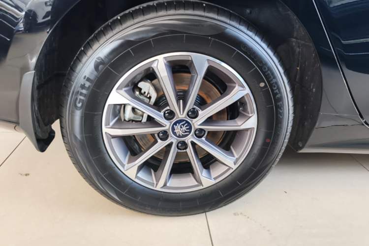 Used BYD Qin PLUS 2024 HONOR Edition DM-i 55KM Leading Model Right Rear Wheel Hub