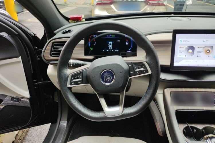 Used BYD Qin PLUS 2024 HONOR Edition DM-i 55KM Leading Model Steering Wheel