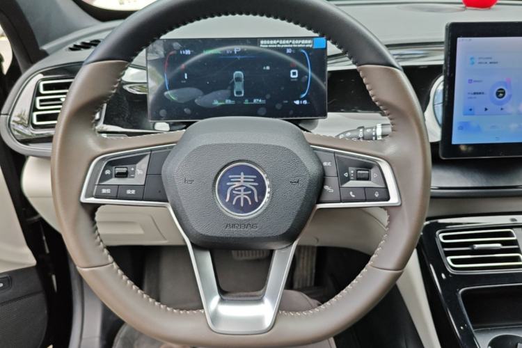 Used BYD Qin PLUS 2024 HONOR Edition DM-i 55KM Leading Model Steering Wheel