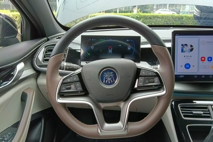 Used BYD Qin PLUS 2024 HONOR Edition DM-i 120KM Excellence Model Steering Wheel