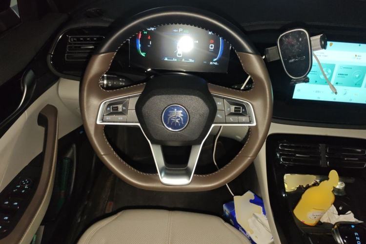 Used BYD Qin PLUS 2024 HONOR Edition DM-i 55KM Leading Model Steering Wheel