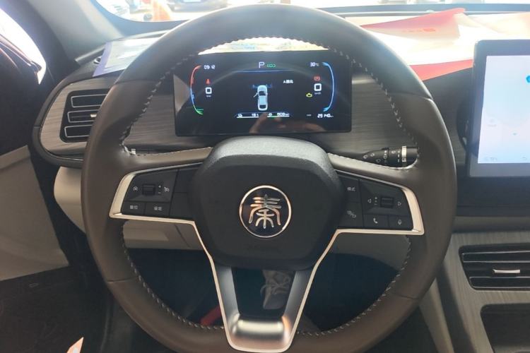 Used BYD Qin PLUS 2024 HONOR Edition DM-i 55KM Leading Model Steering Wheel