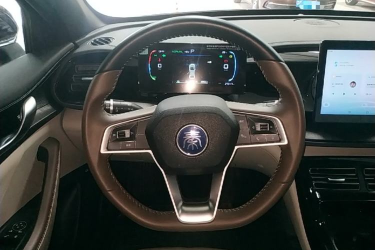 Used BYD Qin PLUS 2024 HONOR Edition DM-i 55KM Leading Model Steering Wheel