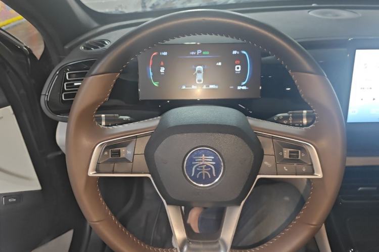 Used BYD Qin PLUS 2024 HONOR Edition DM-i 55KM Leading Model Steering Wheel
