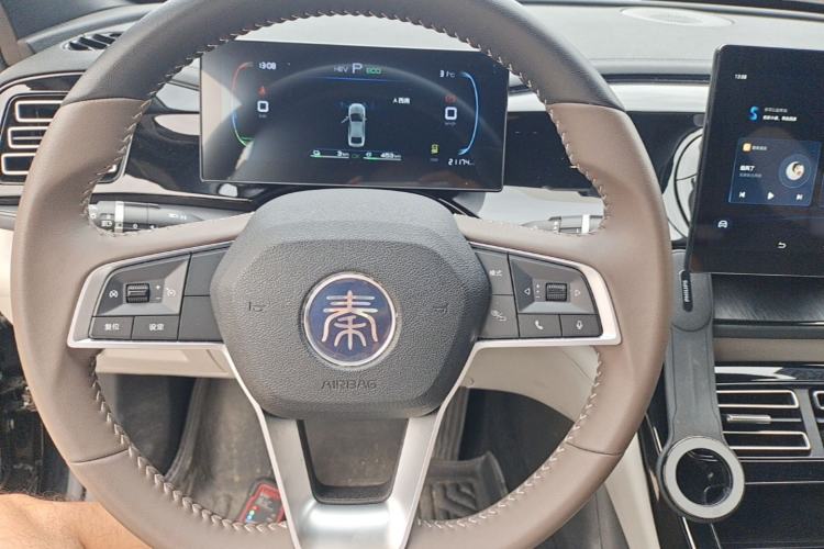 Used BYD Qin PLUS 2024 HONOR Edition DM-i 55KM Leading Model Steering Wheel