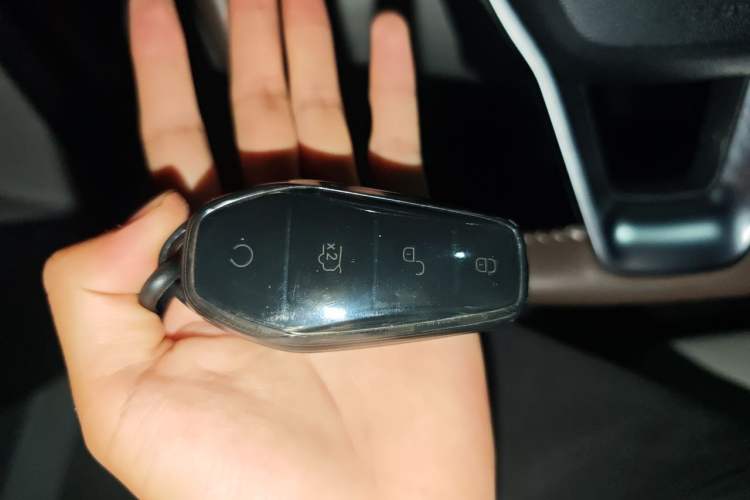 Used BYD Qin PLUS 2024 HONOR Edition DM-i 55KM Leading Model Vehicle Key