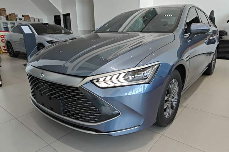 BYD Qin PLUS 2024 HONOR Edition DM-i 55KM Leading Model
