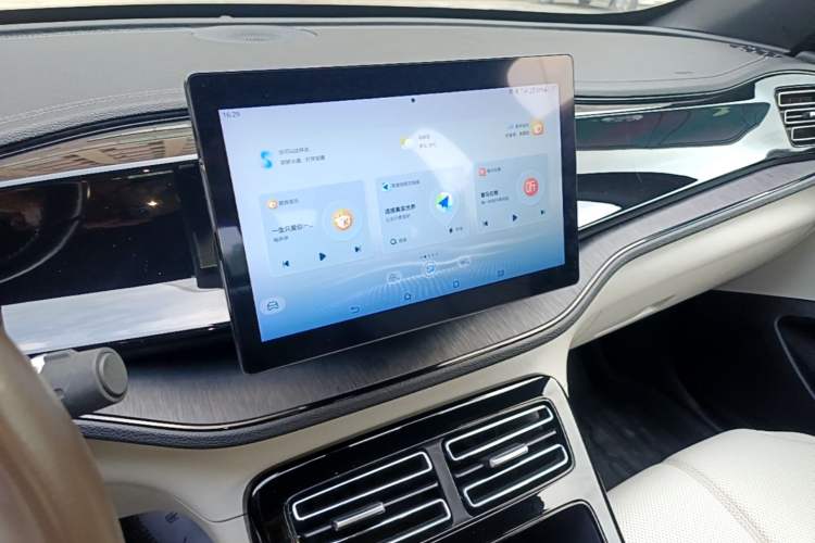 Used BYD Qin PLUS 2024 HONOR Edition DM-i 55KM Leading Model Audio And AC Panel