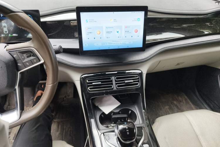 Used BYD Qin PLUS 2024 HONOR Edition DM-i 55KM Leading Model Audio And AC Panel