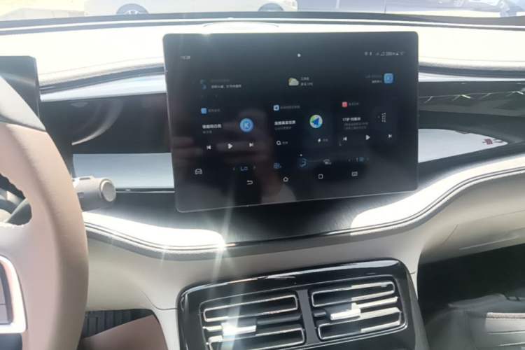 Used BYD Qin PLUS 2024 HONOR Edition DM-i 55KM Leading Model Audio And AC Panel