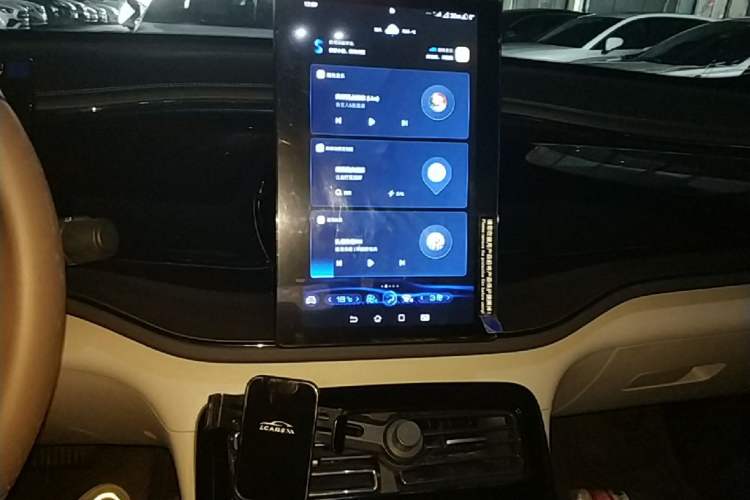 Used BYD Qin PLUS 2024 HONOR Edition DM-i 55KM Leading Model Audio And AC Panel