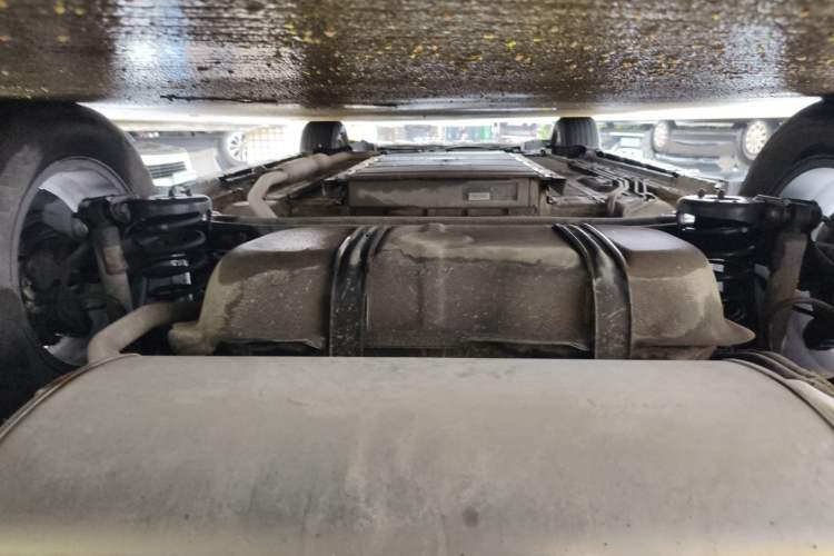 Used BYD Qin PLUS 2024 HONOR Edition DM-i 55KM Leading Model Chassis Rear