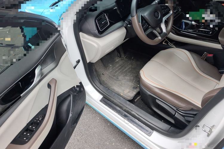 Used BYD Qin PLUS 2024 Honor Edition EV 510KM Leading Model Driver Seat