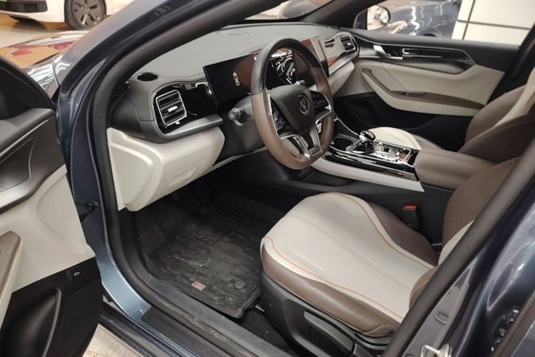 Used BYD Qin PLUS 2024 Honor Edition EV 420KM Leading Model Driver Seat