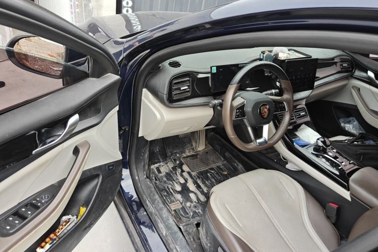 Used BYD Qin PLUS 2024 HONOR Edition DM-i 55KM Leading Model Driver Seat