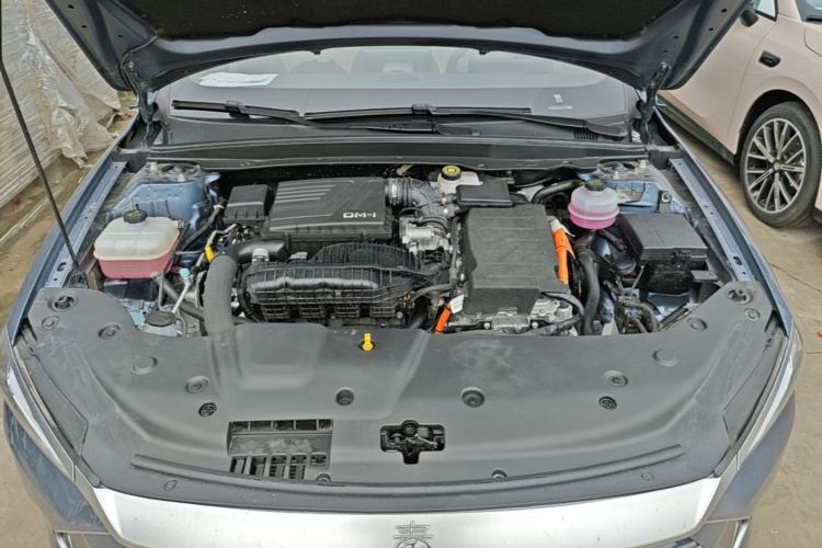 Used BYD Qin PLUS 2024 HONOR Edition DM-i 55KM Leading Model Engine Bay
