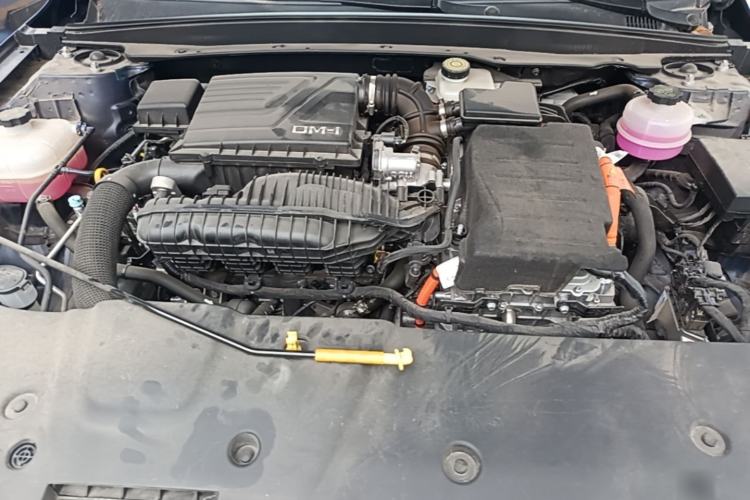 Used BYD Qin PLUS 2024 HONOR Edition DM-i 120KM Beyond Model Engine Bay