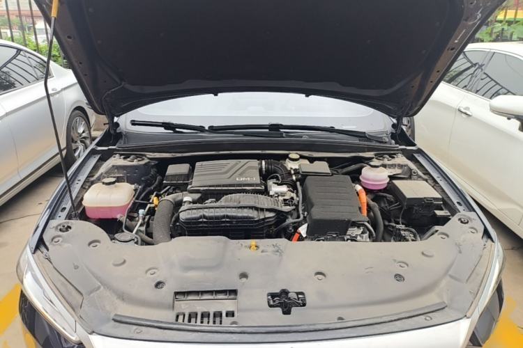 Used BYD Qin PLUS 2024 HONOR Edition DM-i 55KM Leading Model Engine Bay