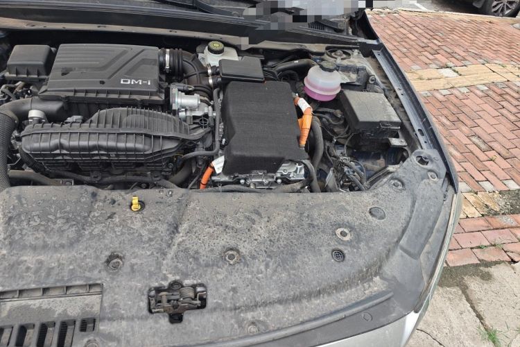 Used BYD Qin PLUS 2024 HONOR Edition DM-i 55KM Leading Model Engine Bay Left
