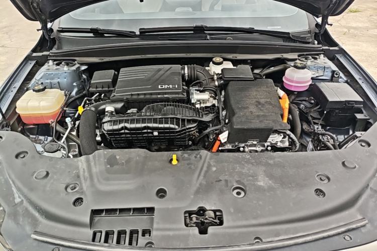 Used BYD Qin PLUS 2024 HONOR Edition DM-i 55KM Leading Model Engine Bay