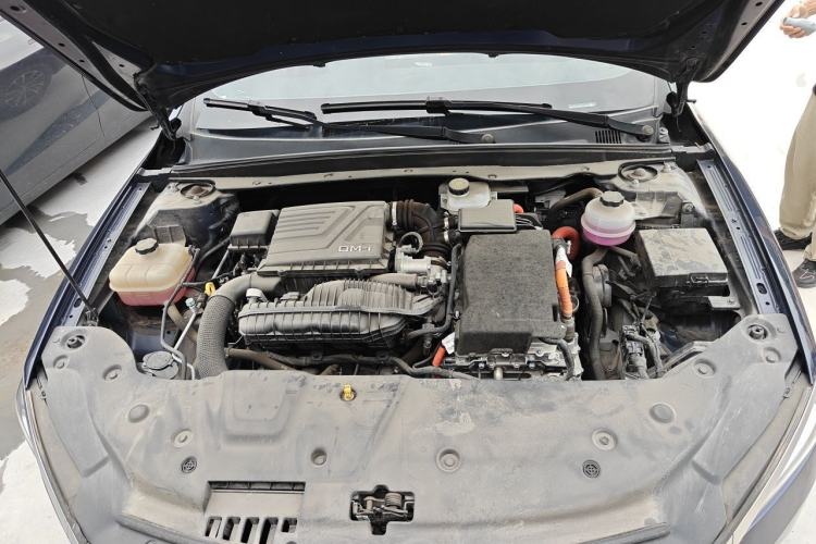 Used BYD Qin PLUS 2024 HONOR Edition DM-i 55KM Leading Model Engine Bay