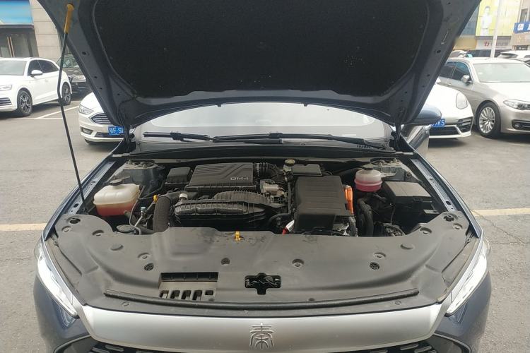 Used BYD Qin PLUS 2024 HONOR Edition DM-i 55KM Leading Model Engine Bay