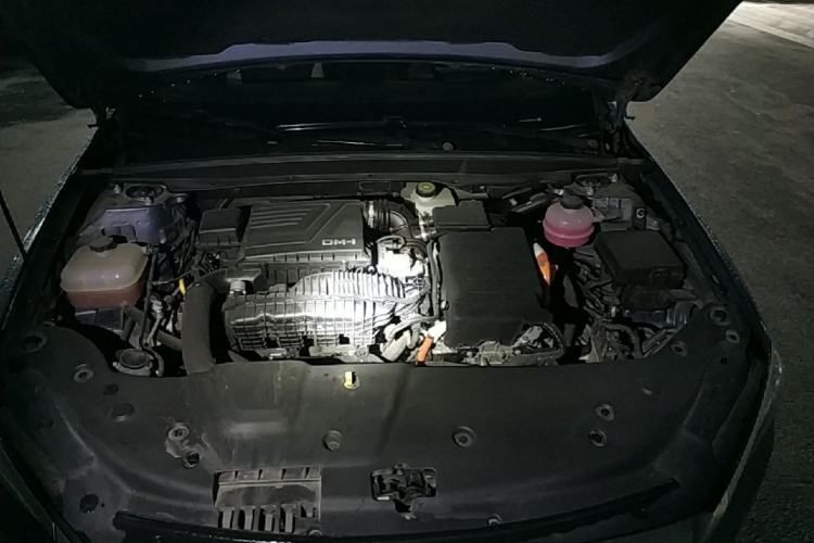 Used BYD Qin PLUS 2024 HONOR Edition DM-i 55KM Leading Model Engine Bay
