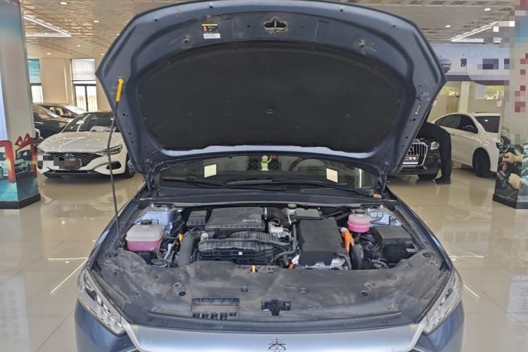 Used BYD Qin PLUS 2024 HONOR Edition DM-i 55KM Leading Model Engine Bay