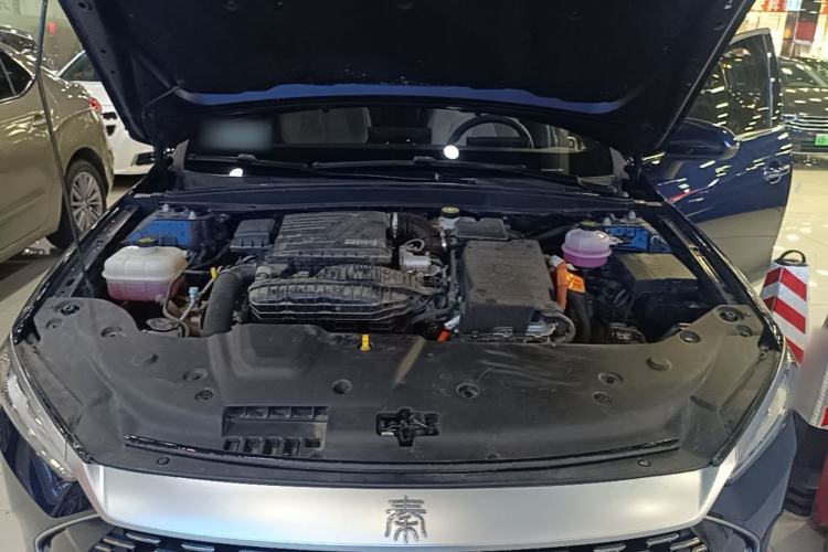 Used BYD Qin PLUS 2024 HONOR Edition DM-i 55KM Leading Model Engine Bay