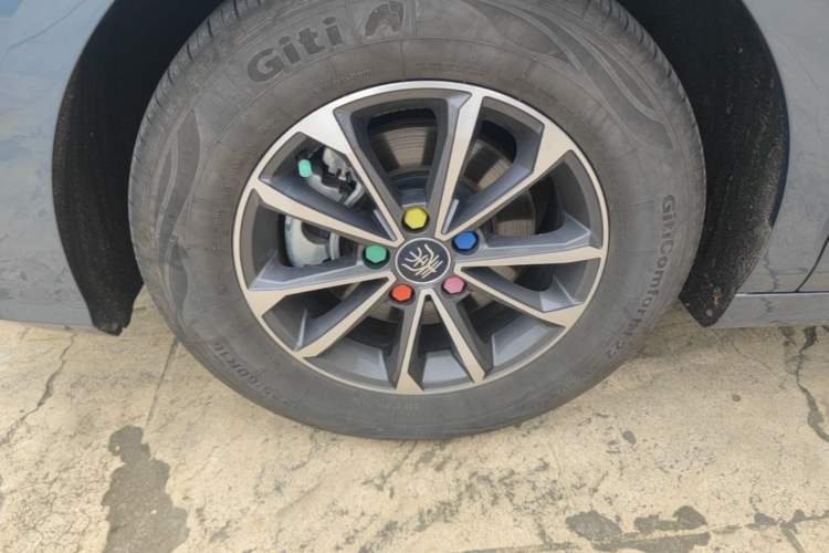 Used BYD Qin PLUS 2024 HONOR Edition DM-i 55KM Leading Model Exterior 2